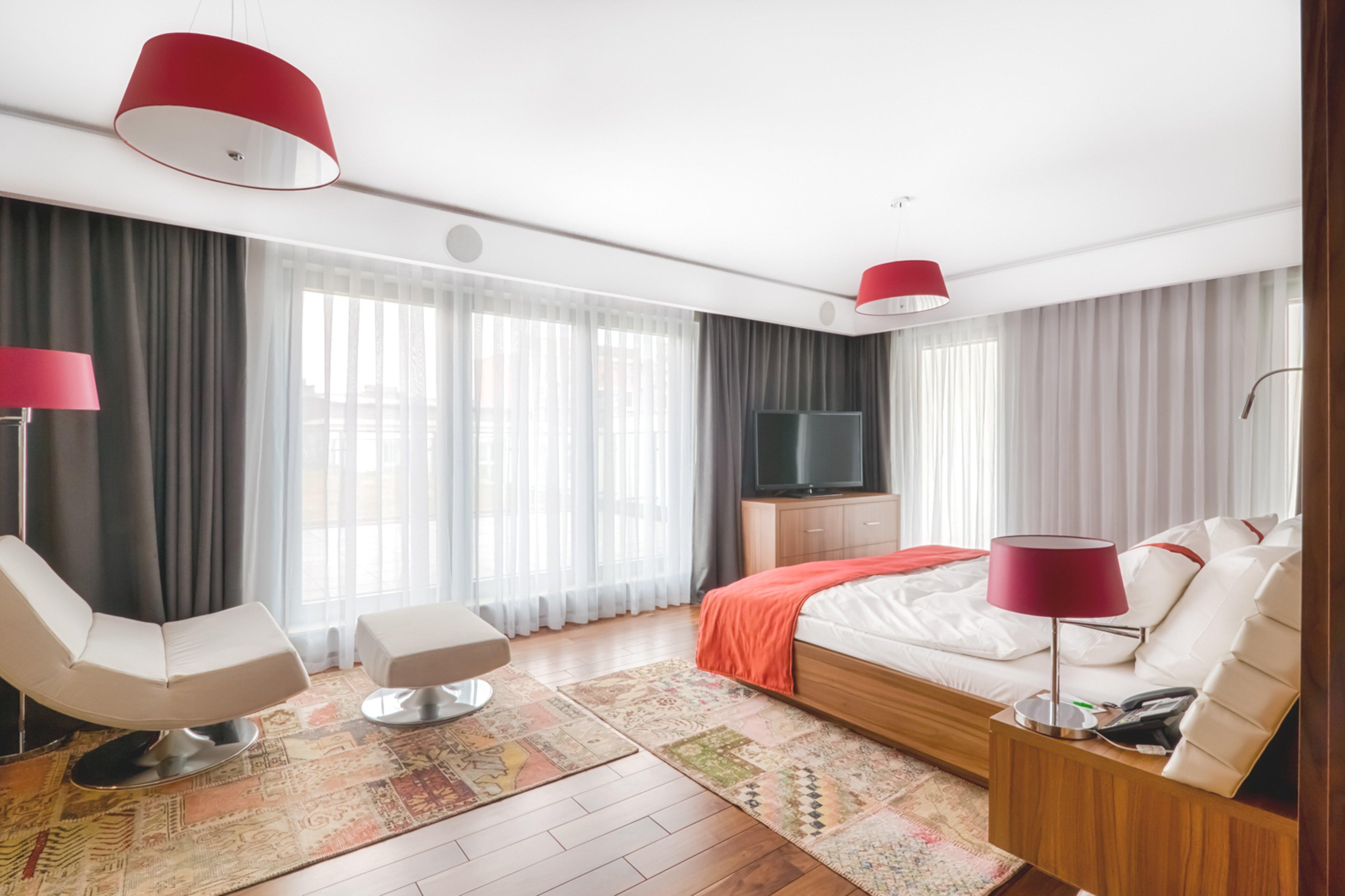 홀리데이 인 크라쿠프 시티 센터 외부 사진 A bedroom at the hotel
