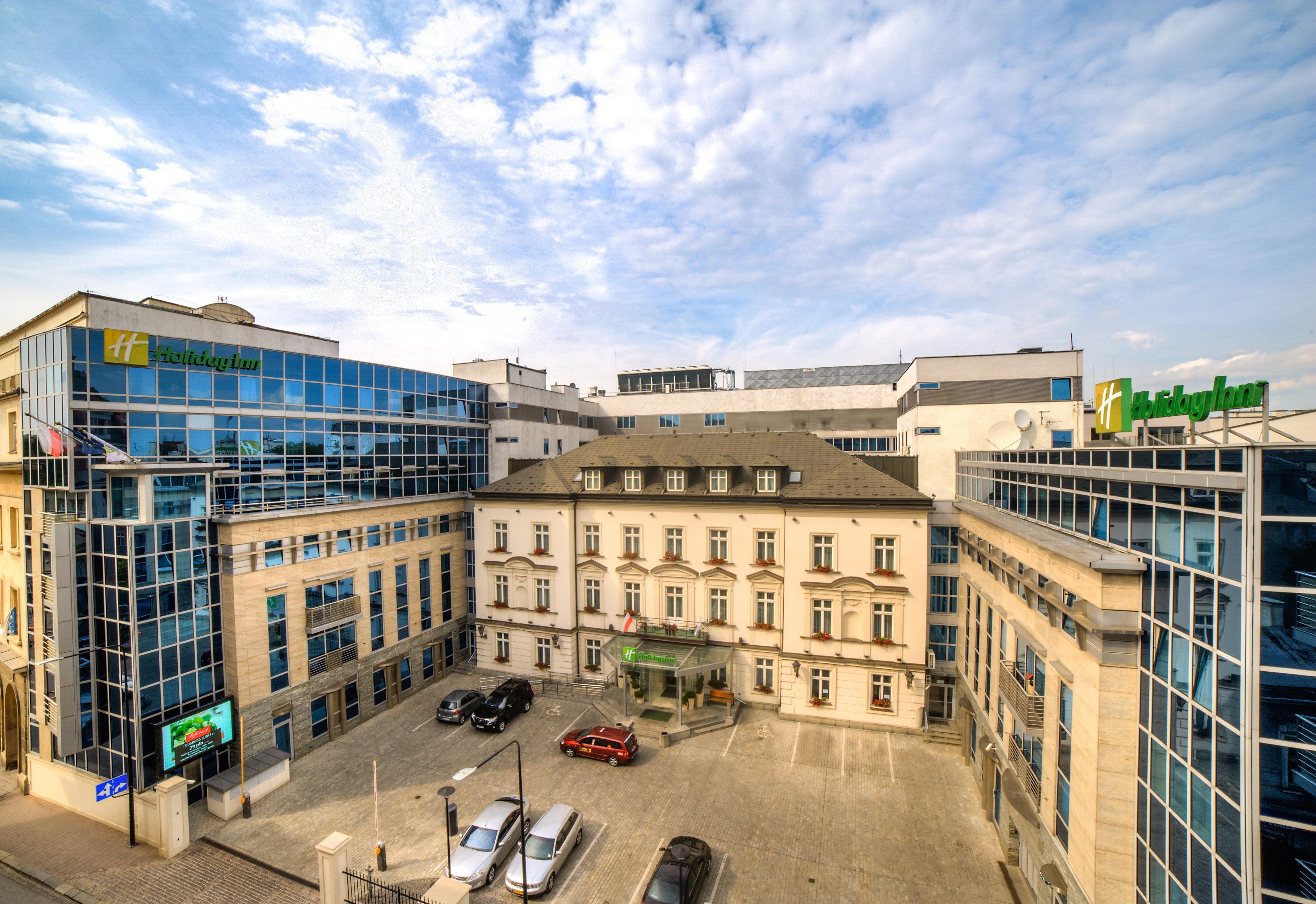 홀리데이 인 크라쿠프 시티 센터 외부 사진 The headquarters of the company in Warsaw