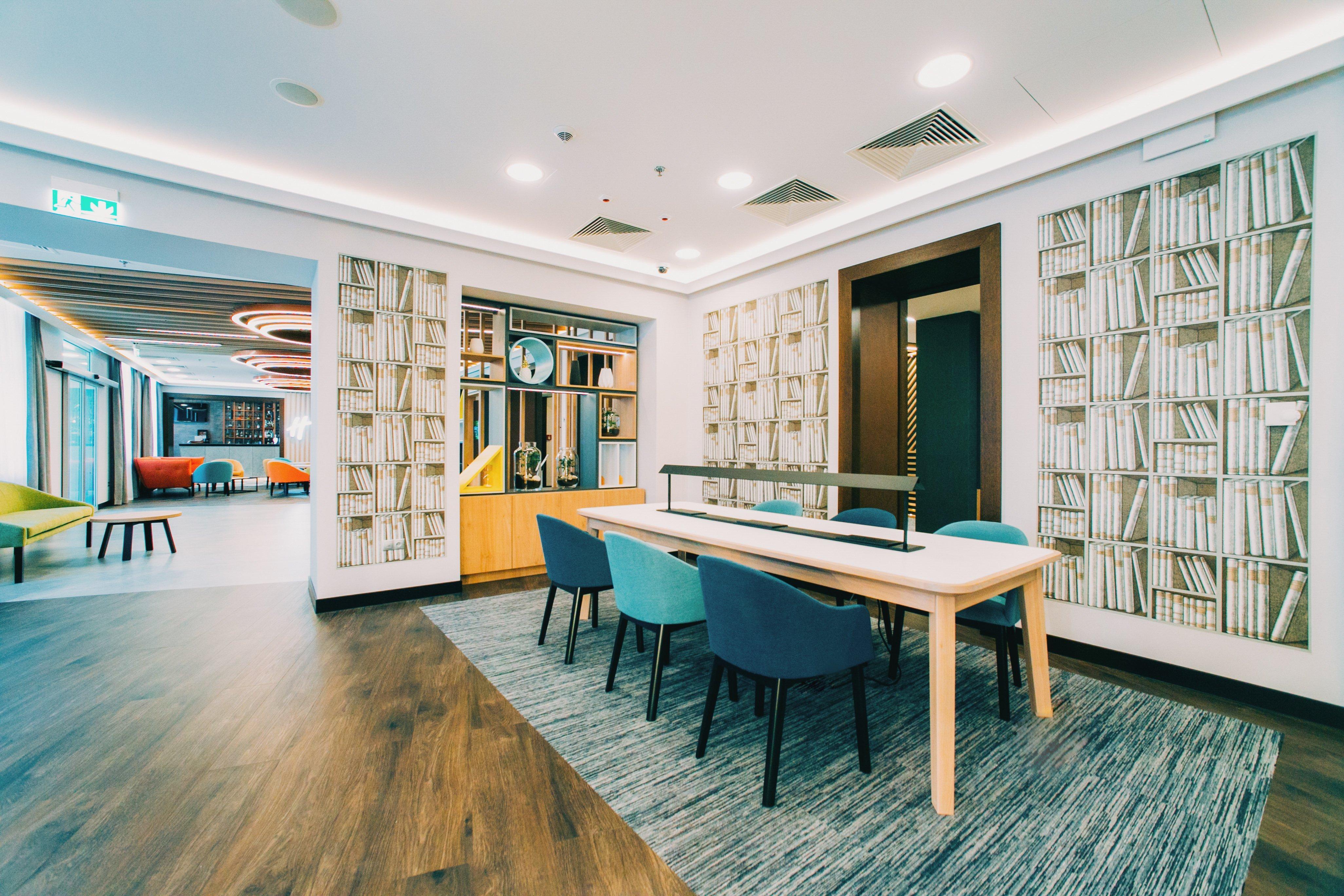 홀리데이 인 크라쿠프 시티 센터 외부 사진 Library